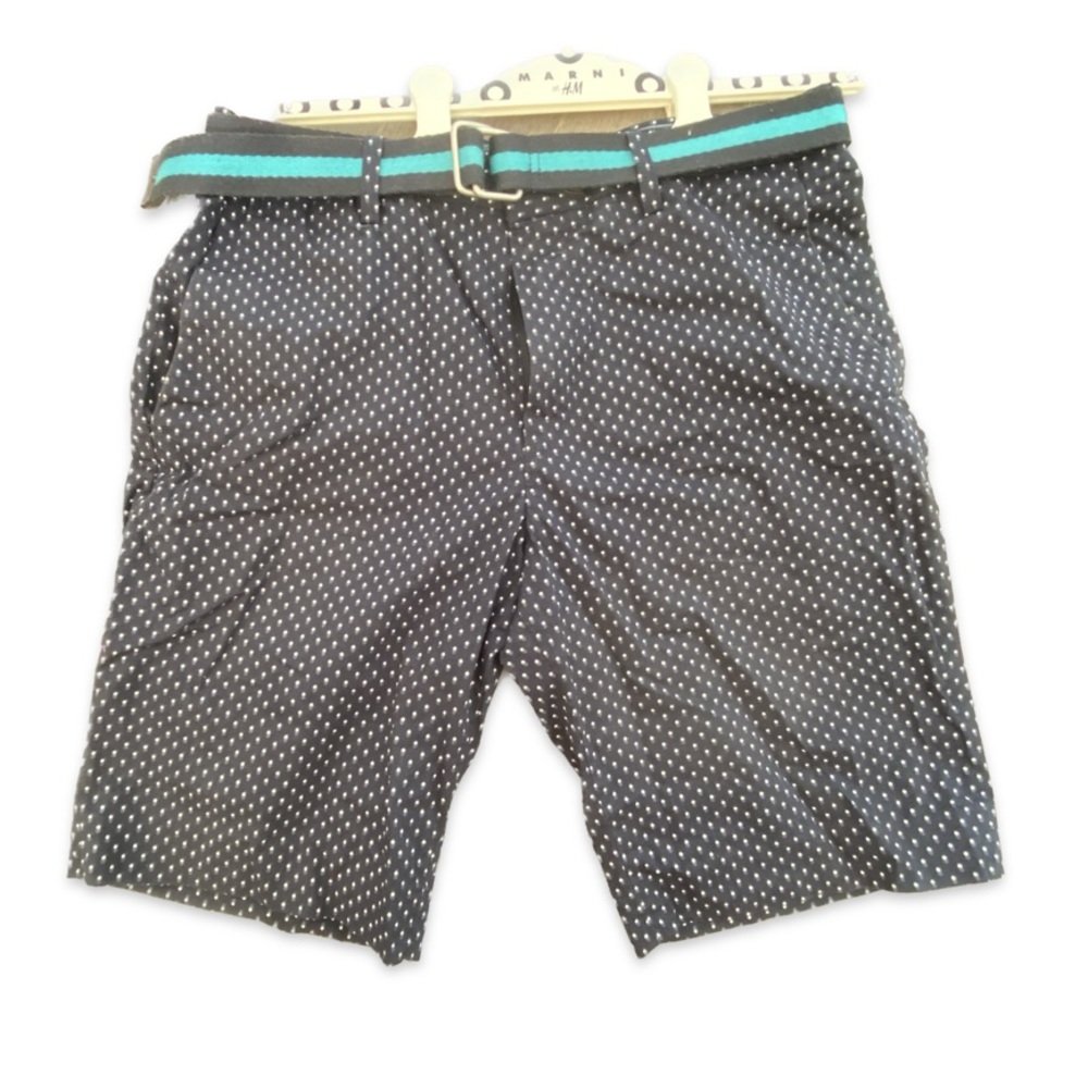 GIVE AWAY with any purchase | Uniqlo Men Shorts with Belt Size M